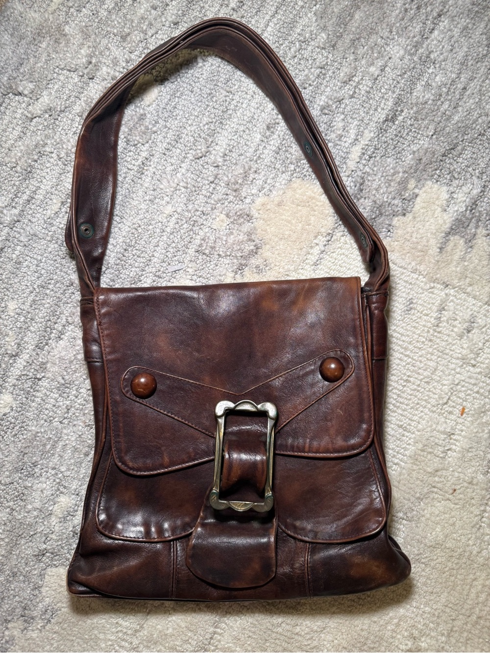 Vintage brown leather 70s satchel